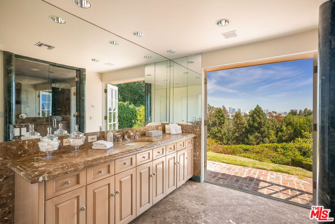 MLS #25579933 image #30