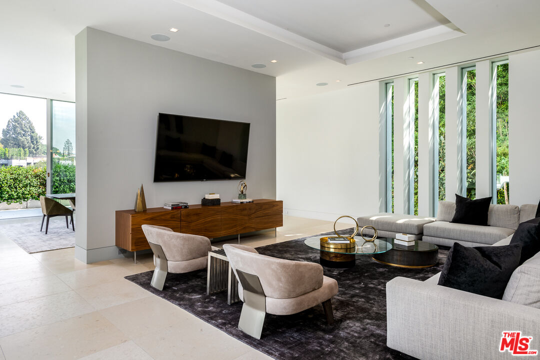 MLS #25579989 image #49