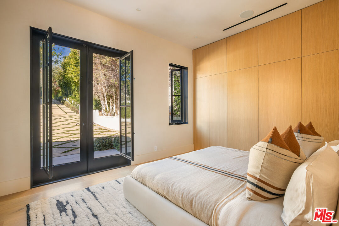 MLS #25580227 image #17