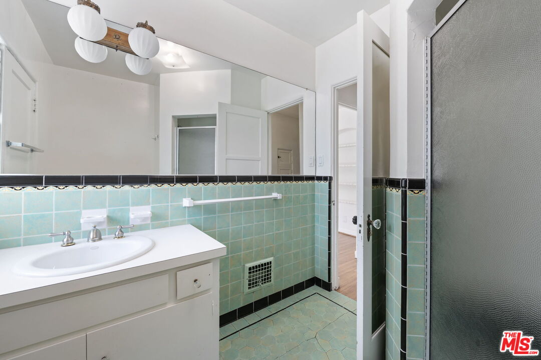 MLS #25580449 image #11