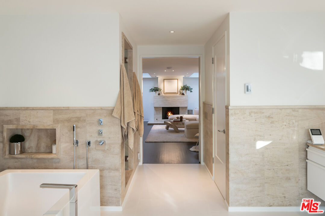 MLS #25580599 image #24