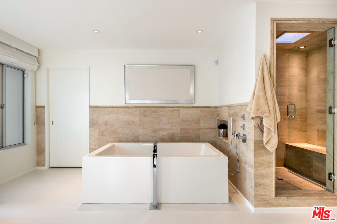 MLS #25580599 image #28