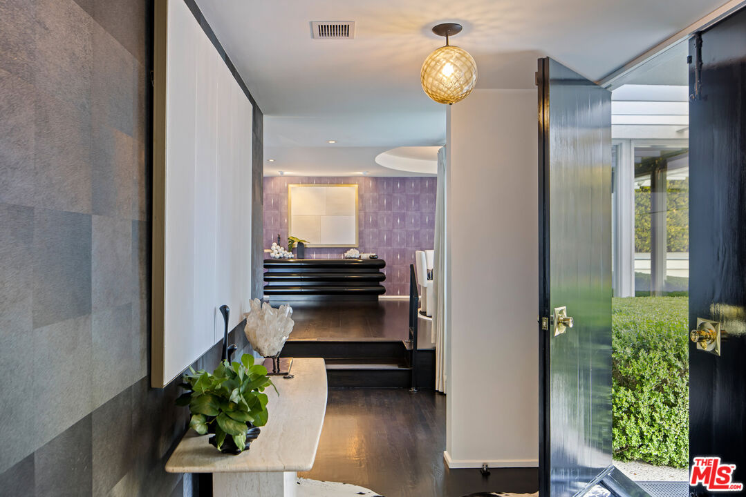 MLS #25580599 image #2