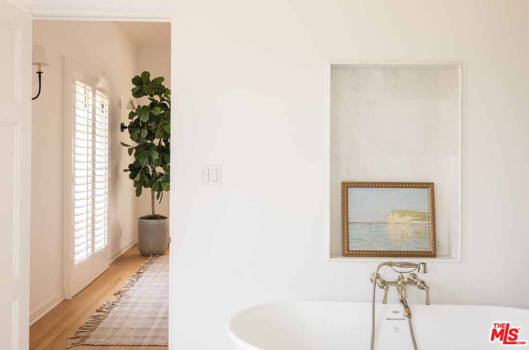 MLS #25580637 image #17