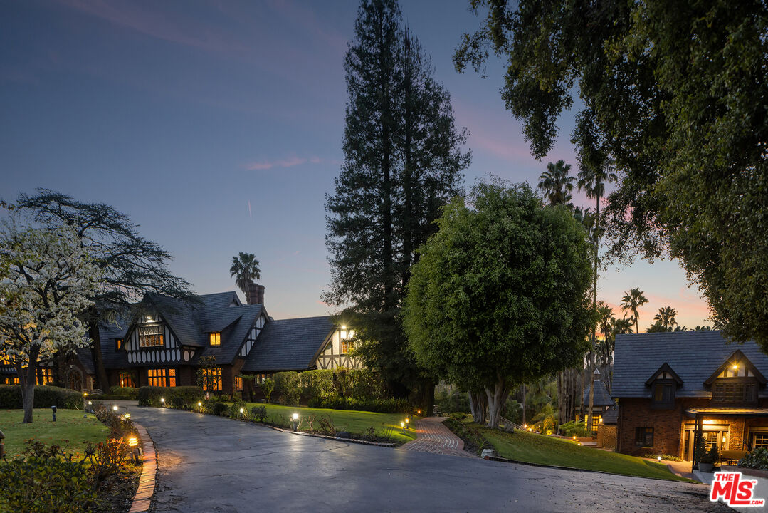 MLS #25580655 image #21