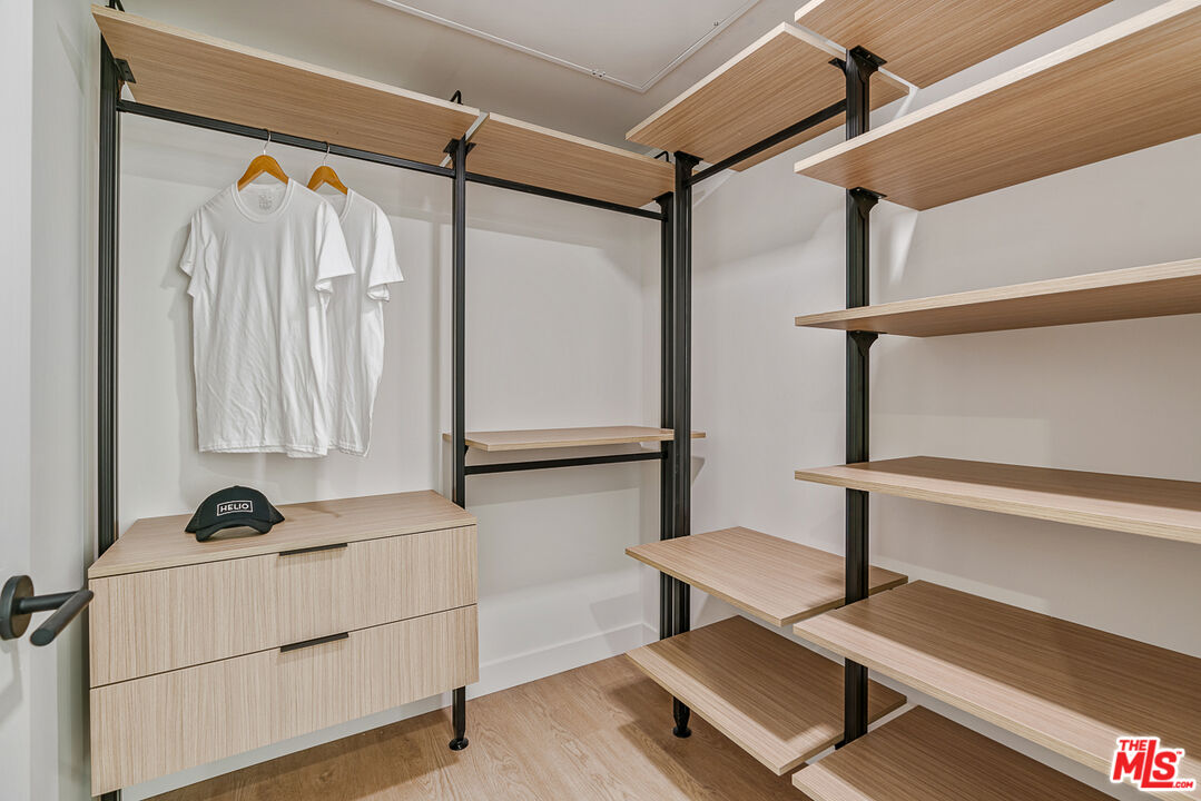 MLS #25580757 image #15