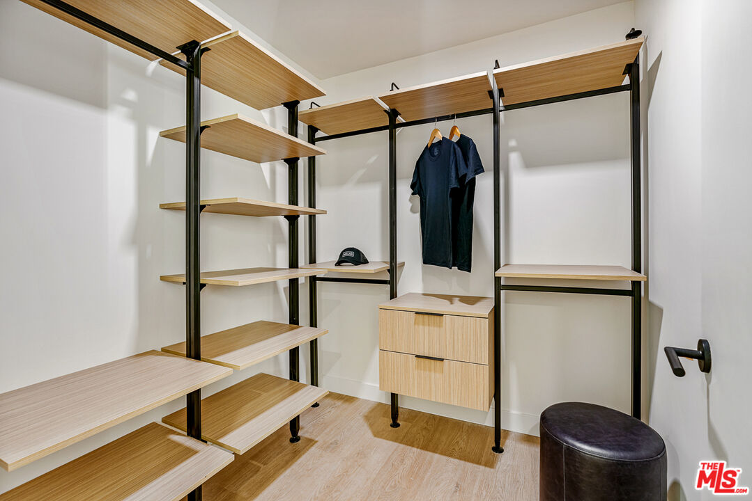 MLS #25580757 image #20