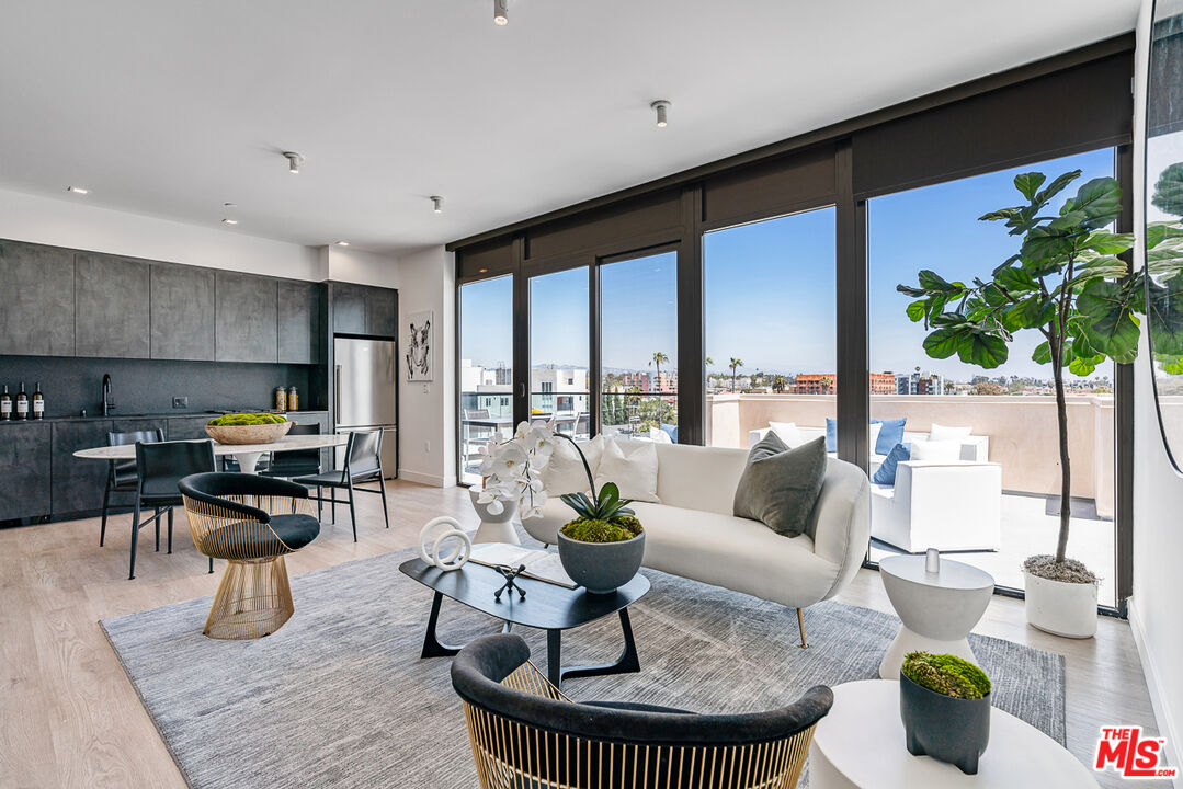 MLS #25580757 image #0