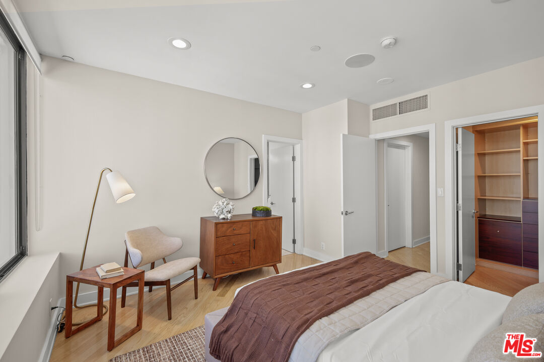 MLS #25580835 image #23