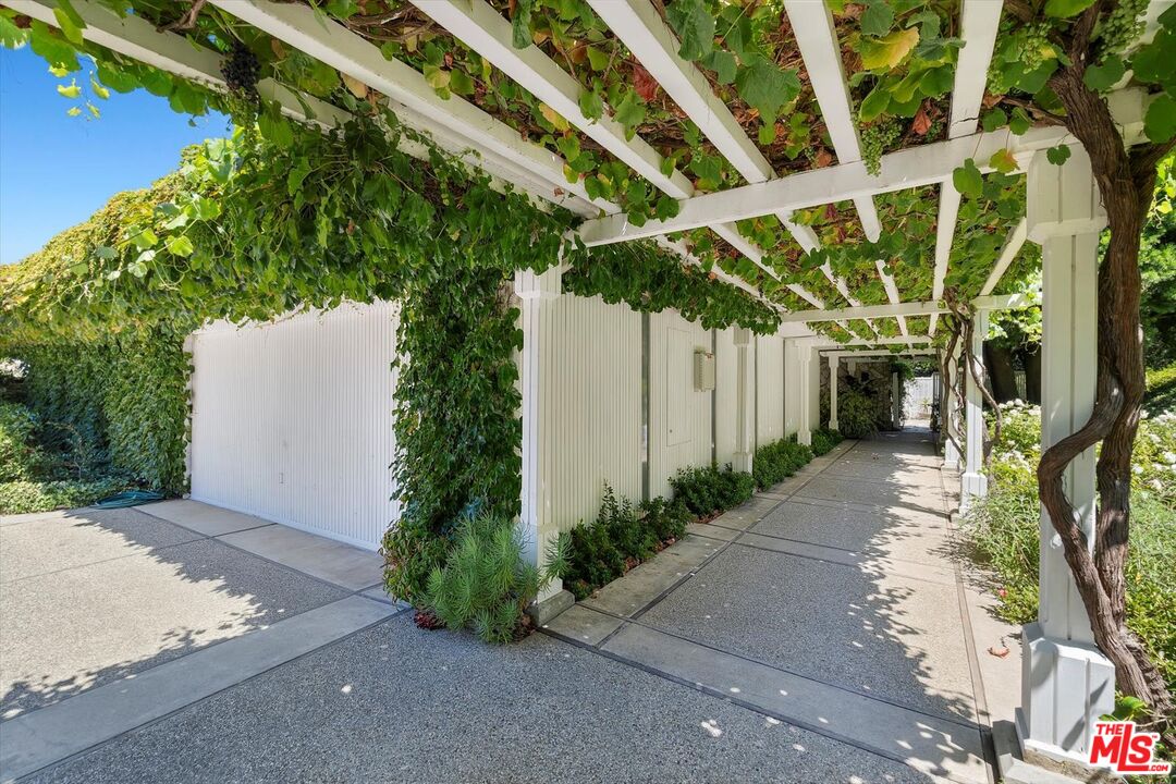 MLS #25581187 image #3