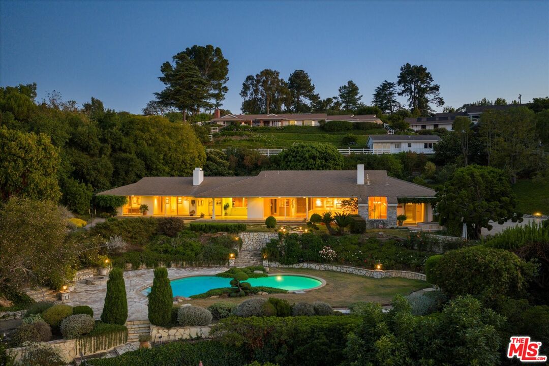 MLS #25581187 image #0