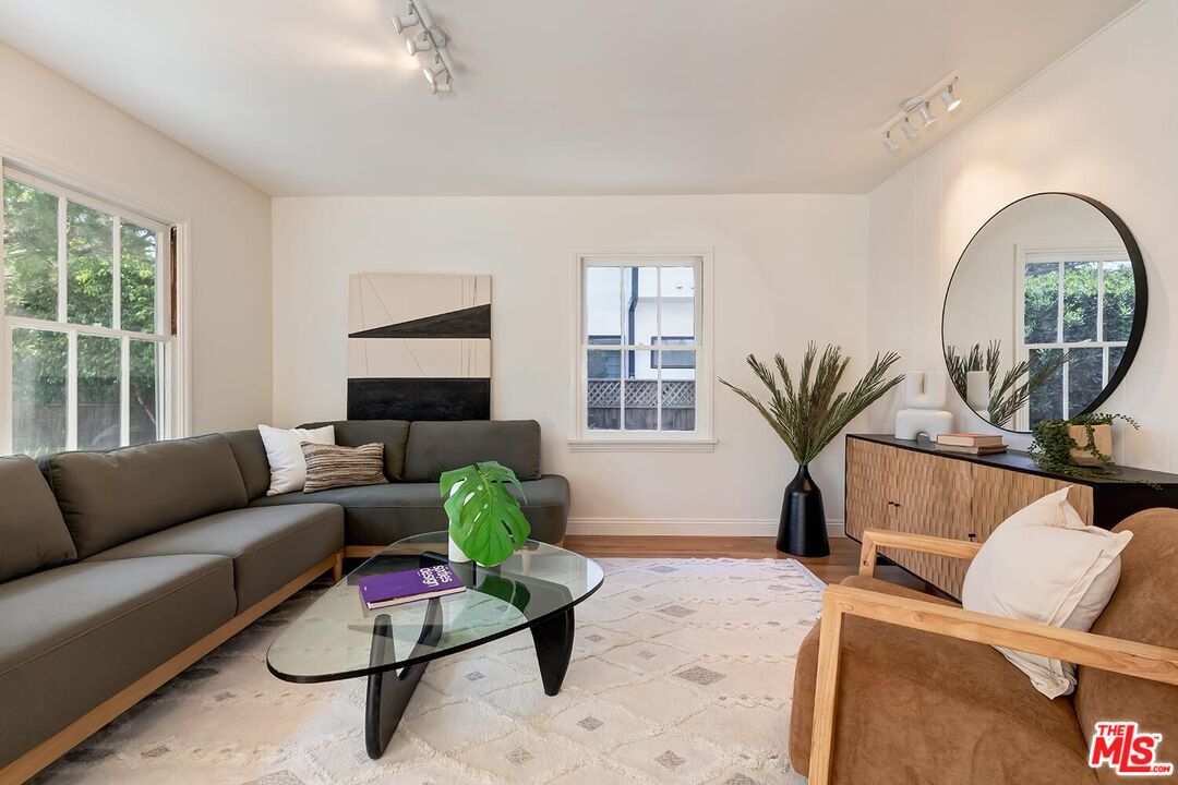 MLS #25581215 image #17