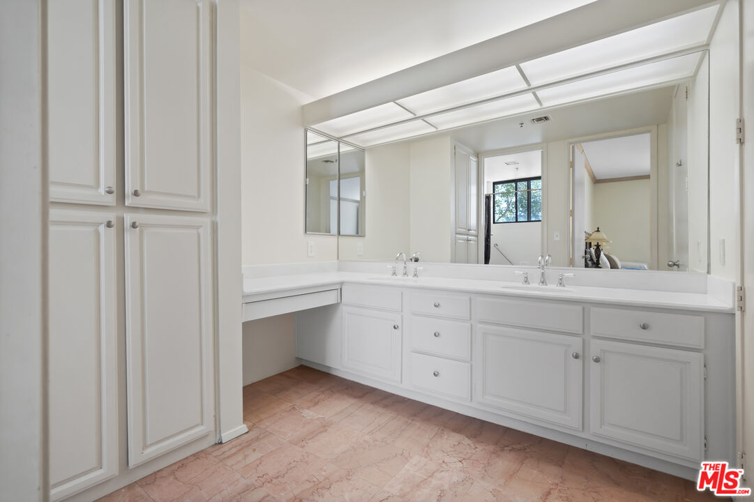 MLS #25581347 image #21