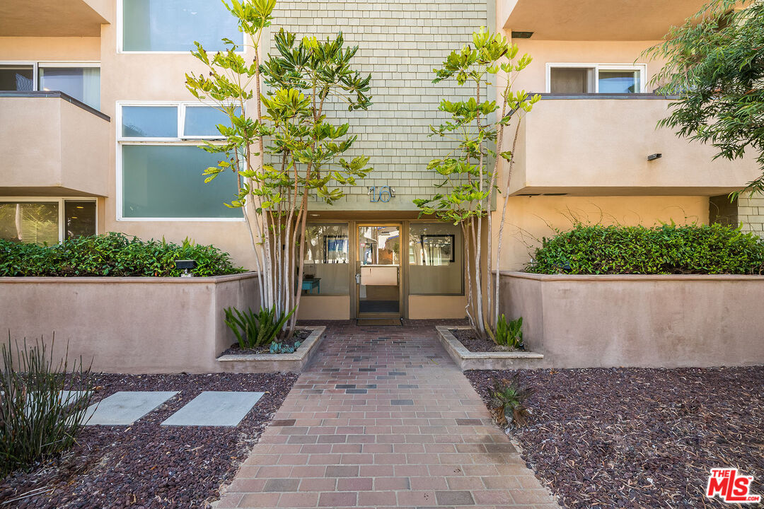 MLS #25581417 image #16