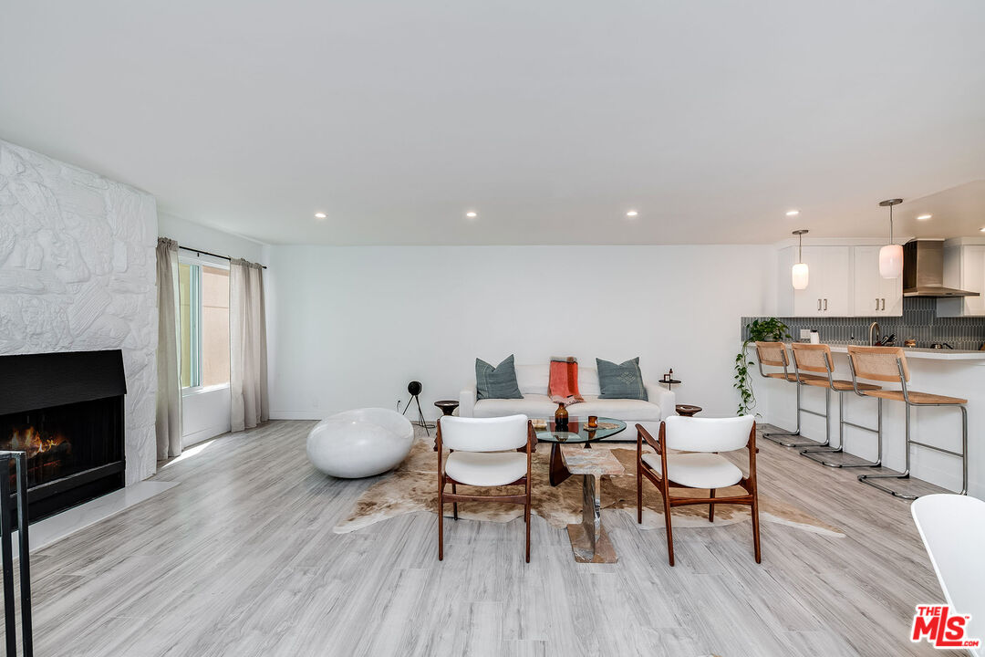 MLS #25581417 image #3