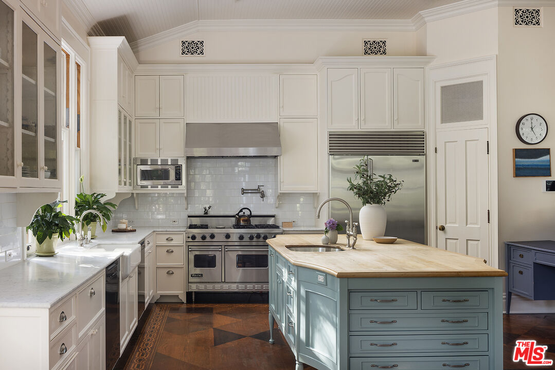 MLS #25581533 image #10