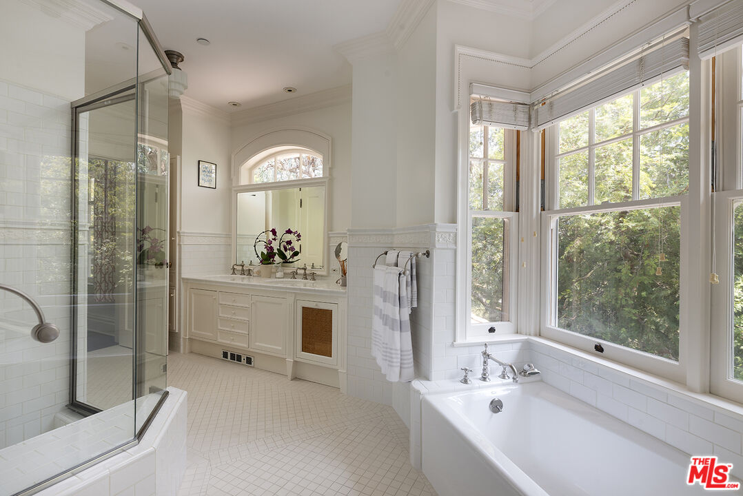 MLS #25581533 image #25