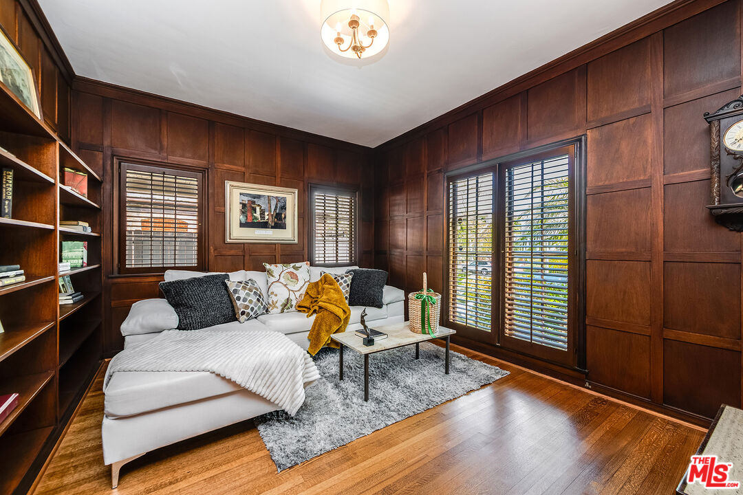 MLS #25581547 image #13