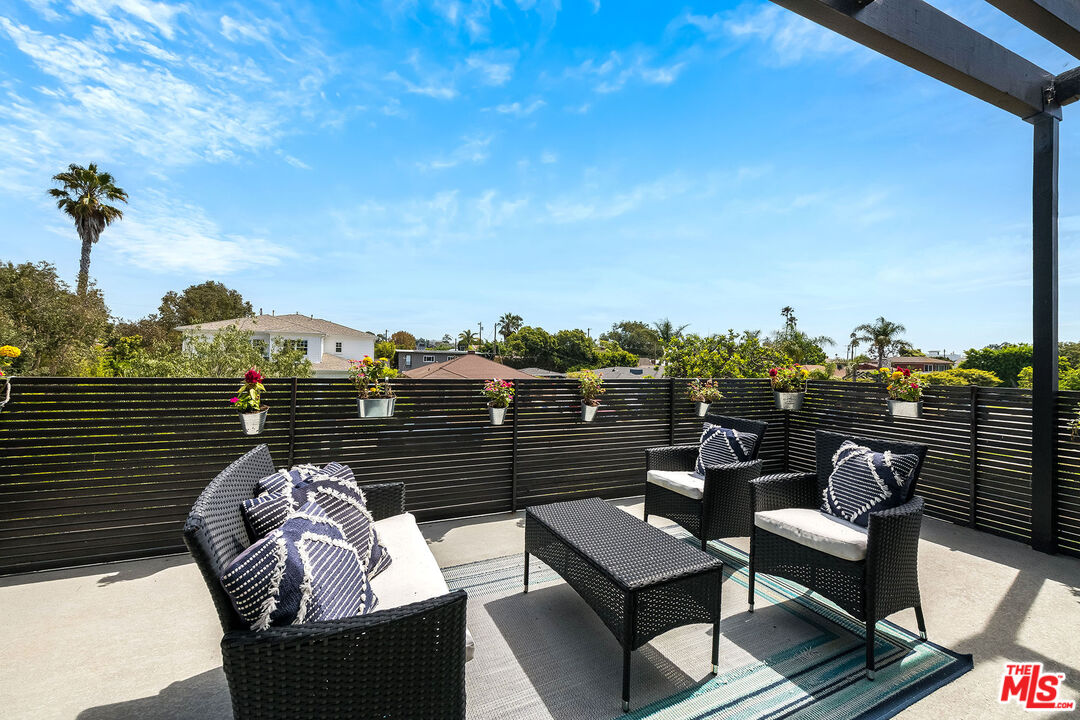 MLS #25581643 image #24