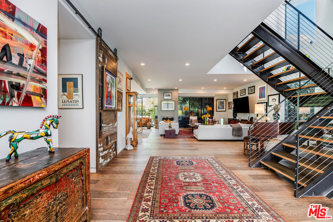 MLS #25581643 image #0