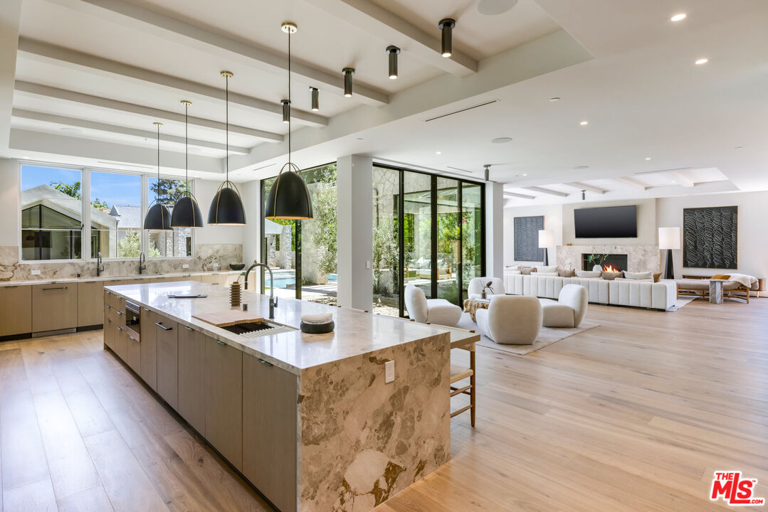 MLS #25581657 image #9