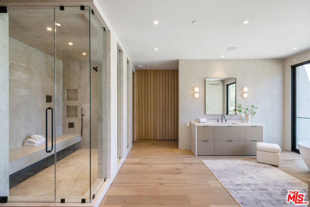 MLS #25581657 image #17