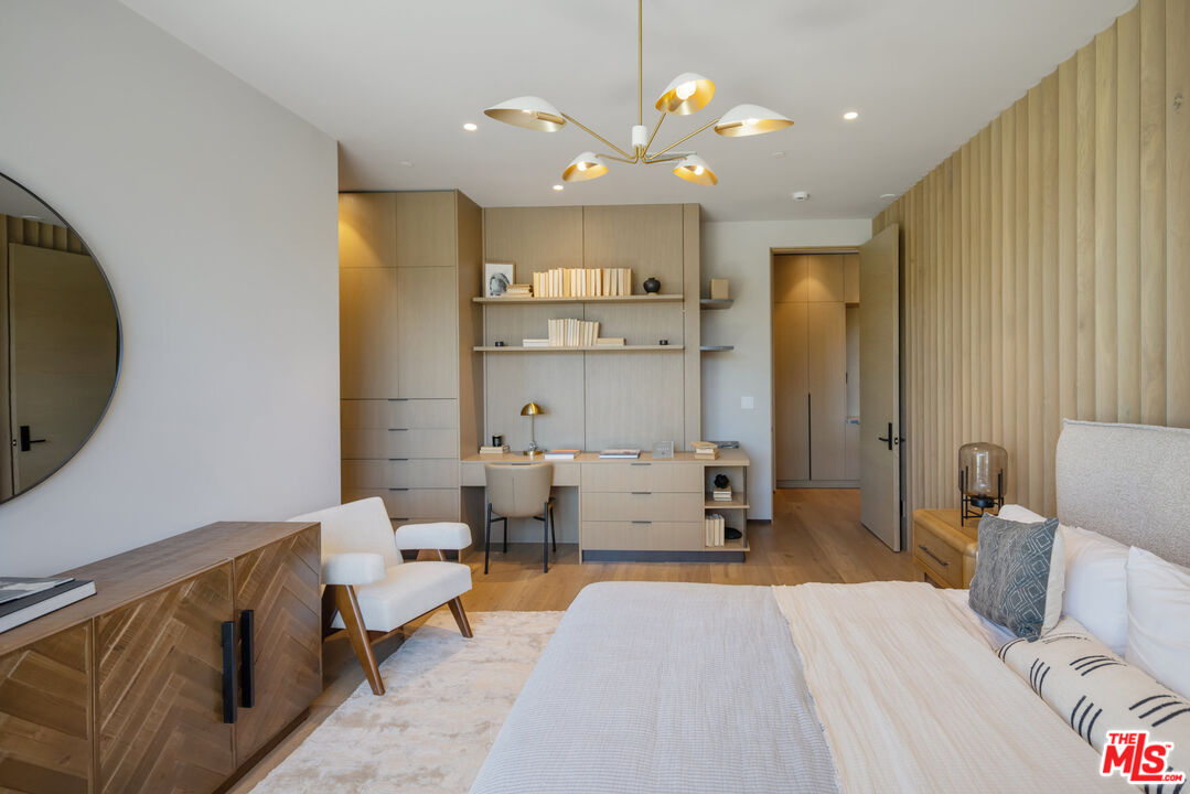 MLS #25581657 image #24