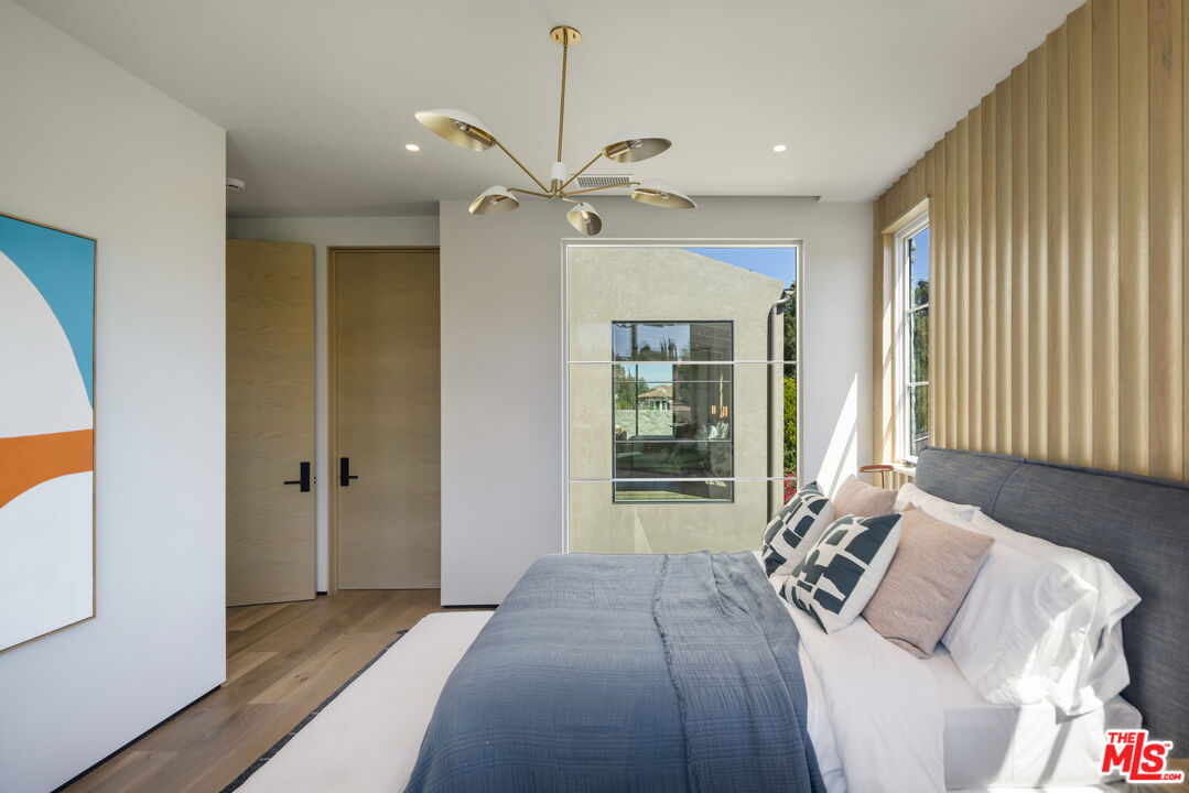 MLS #25581657 image #28