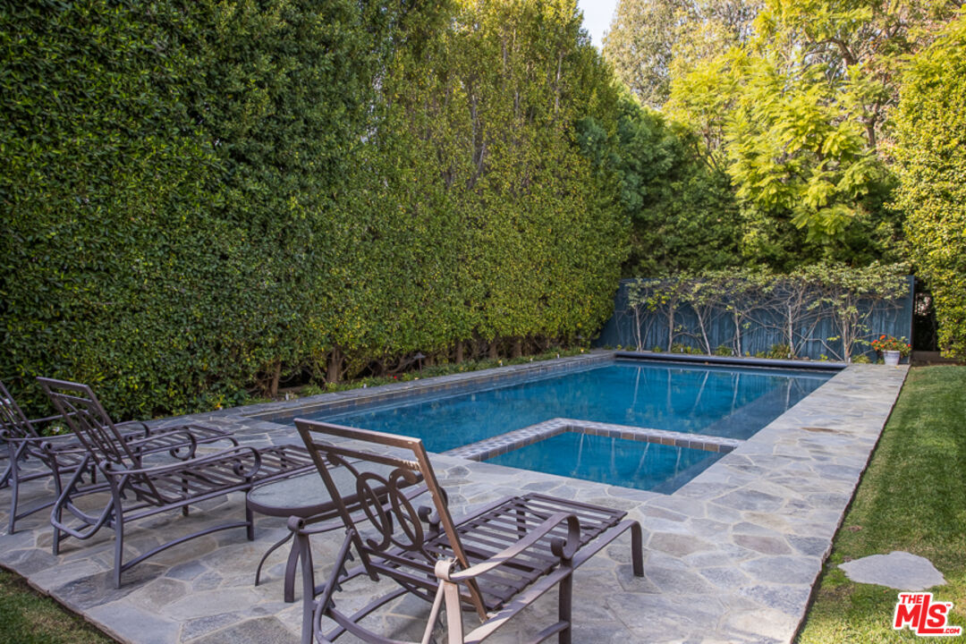 MLS #25581735 image #20