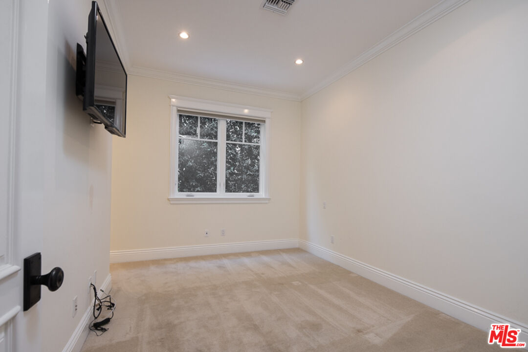 MLS #25581735 image #40