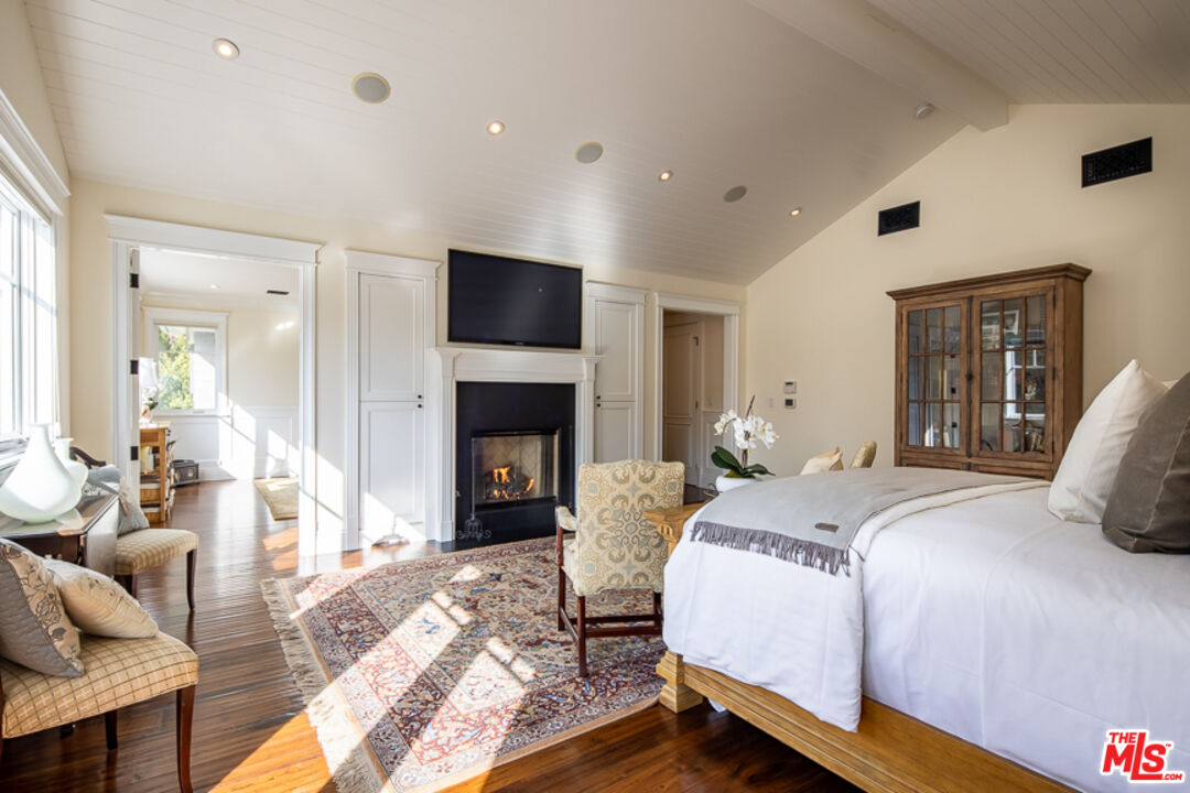 MLS #25581735 image #49