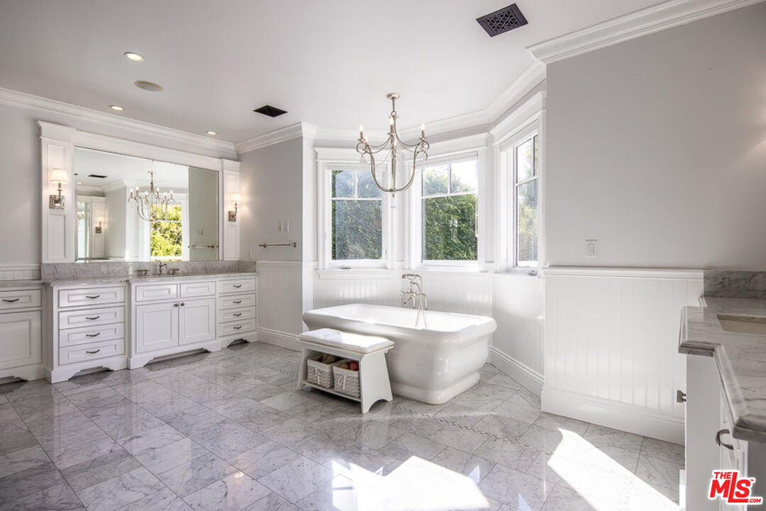 MLS #25581735 image #51