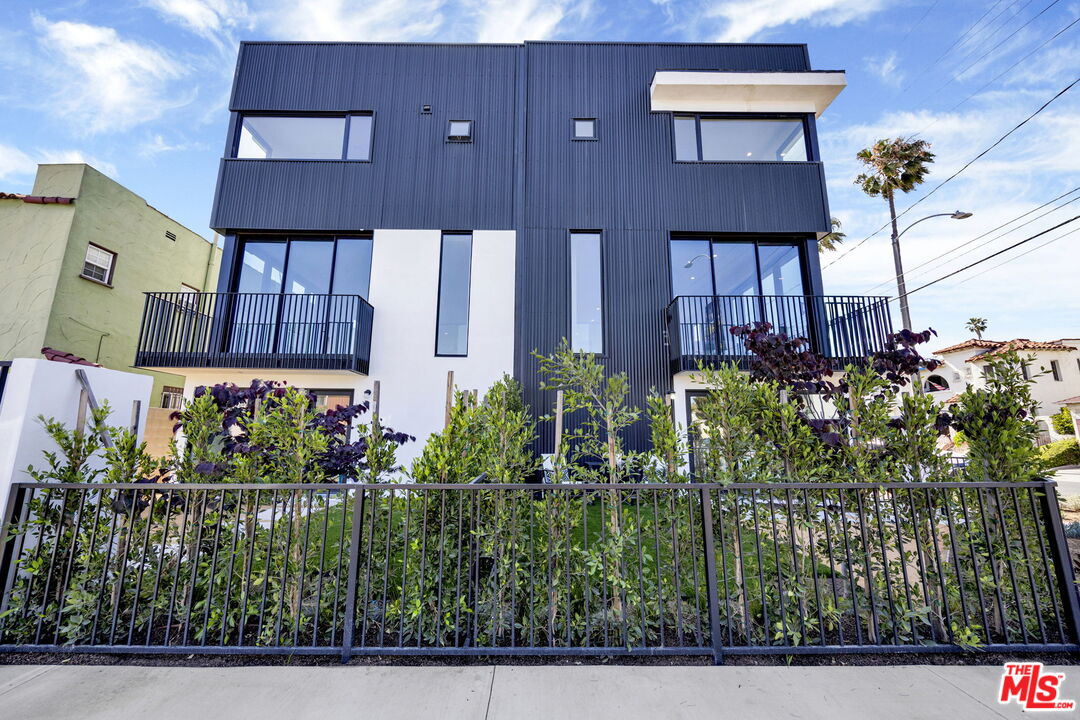 MLS #25581897 image #0