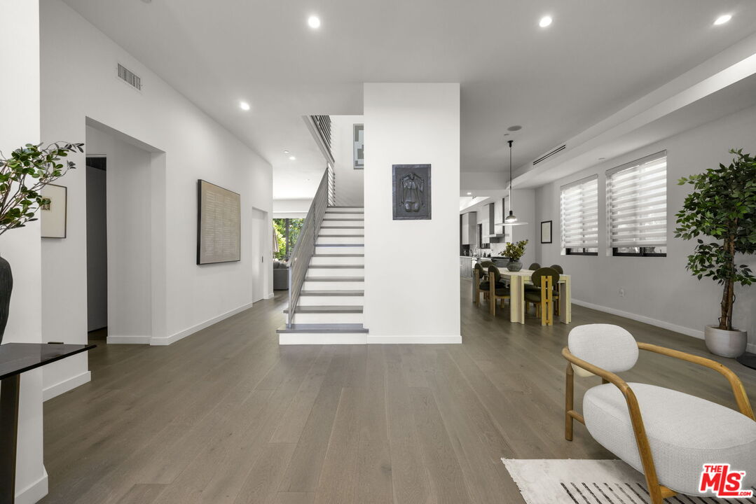 MLS #25582011 image #17