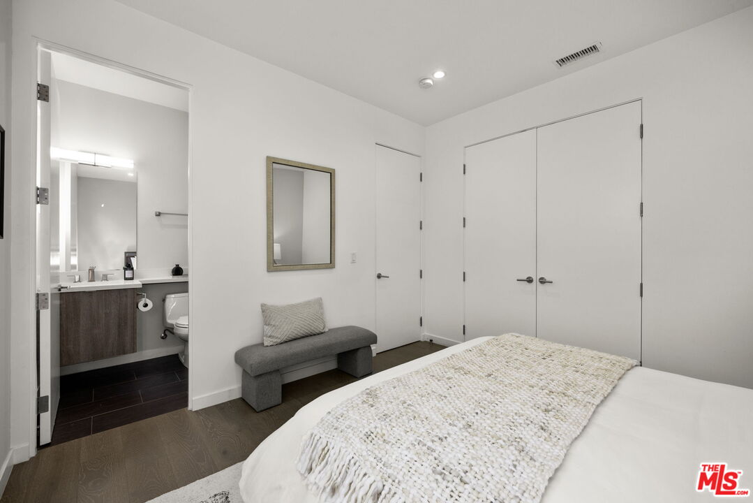 MLS #25582011 image #32