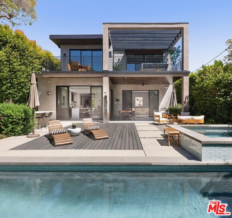 MLS #25582011 image #0