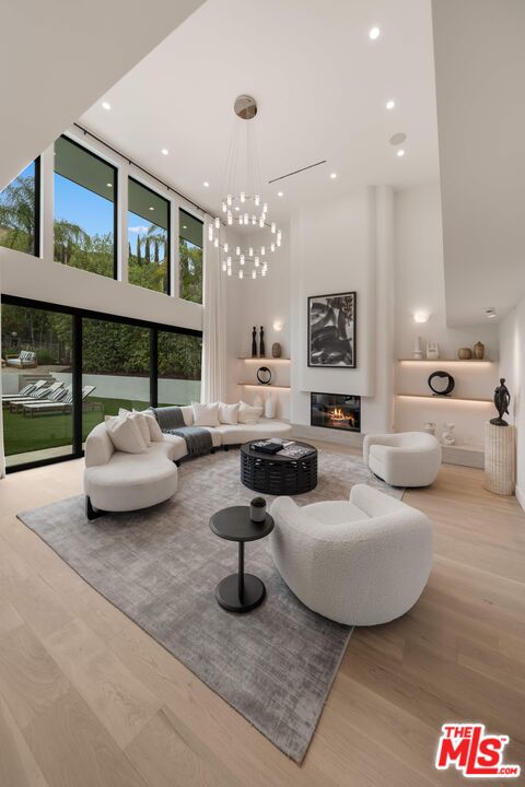 MLS #25582021 image #19