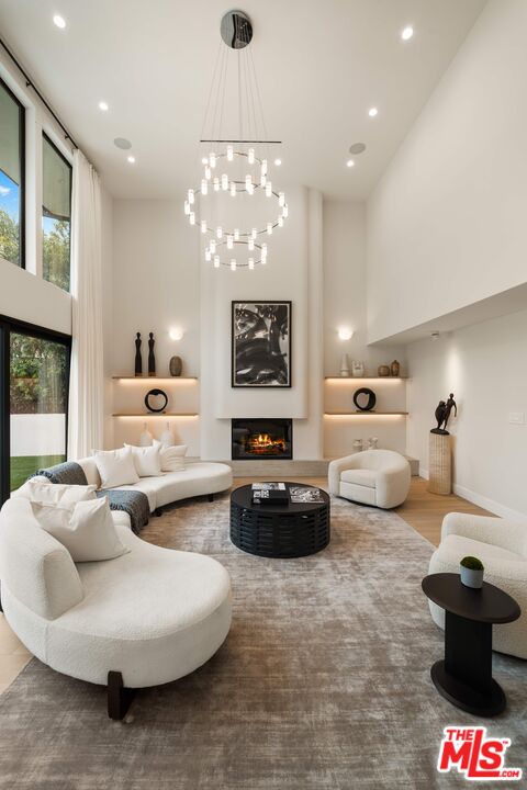 MLS #25582021 image #20