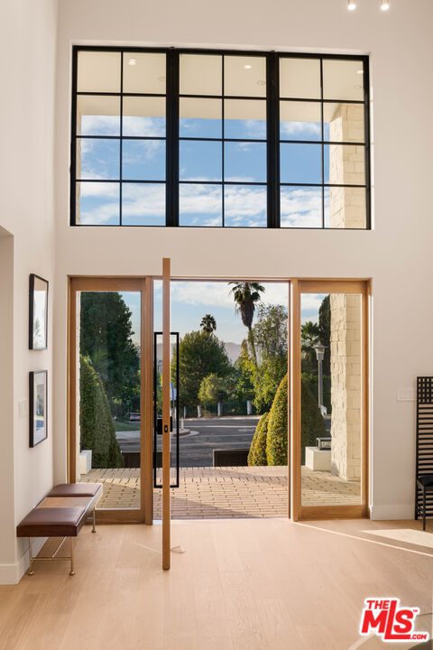 MLS #25582021 image #8