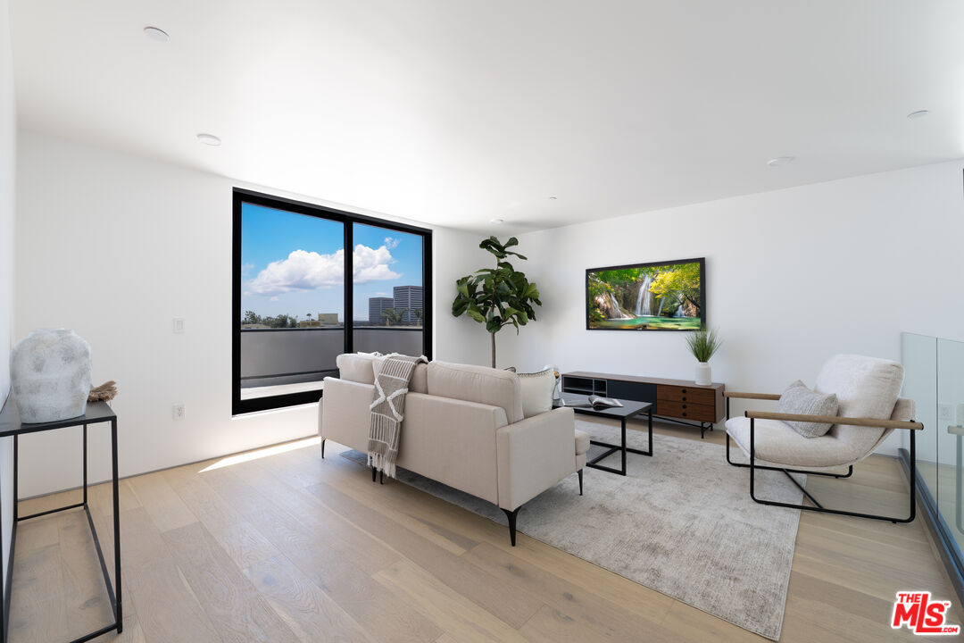 MLS #25582153 image #15