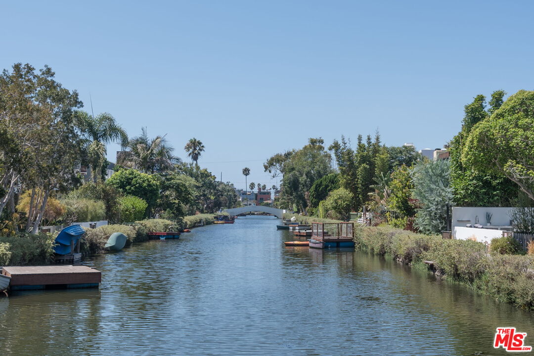 MLS #25582413 image #18