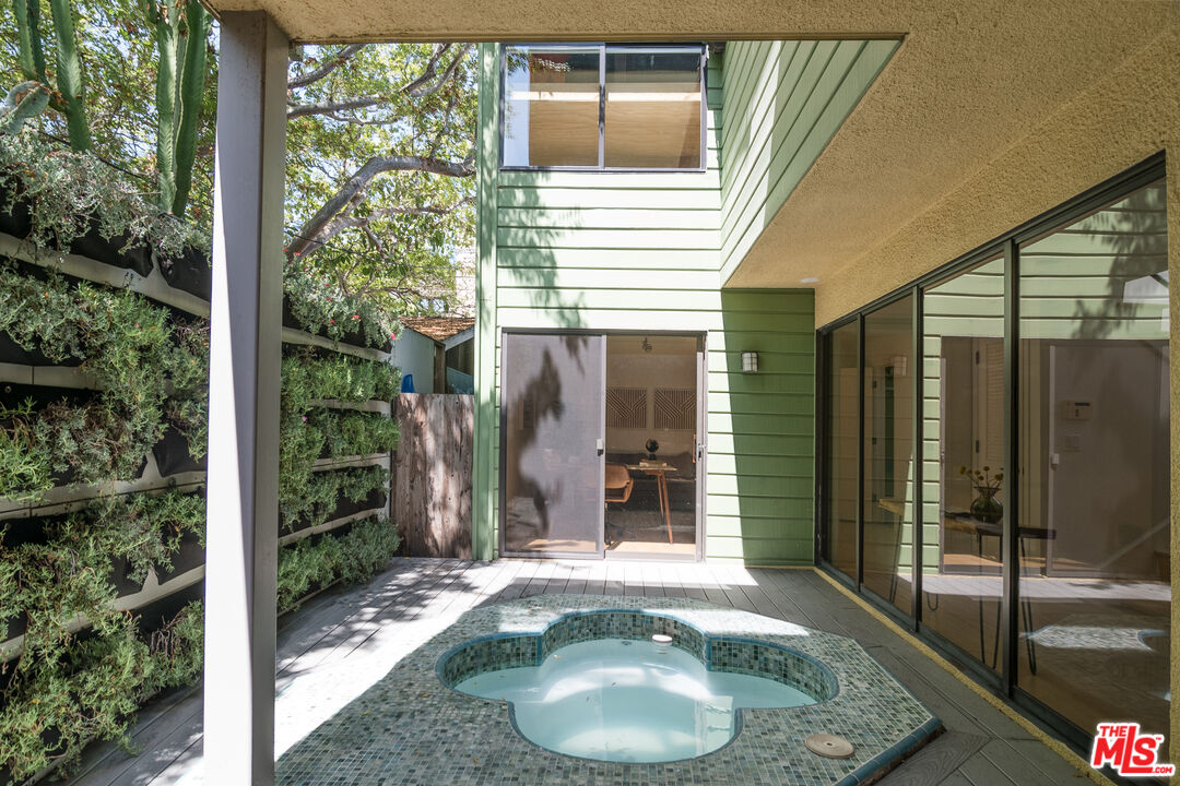 MLS #25582413 image #33