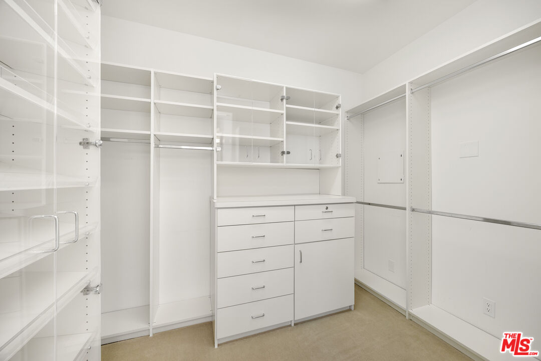 MLS #25582429 image #16