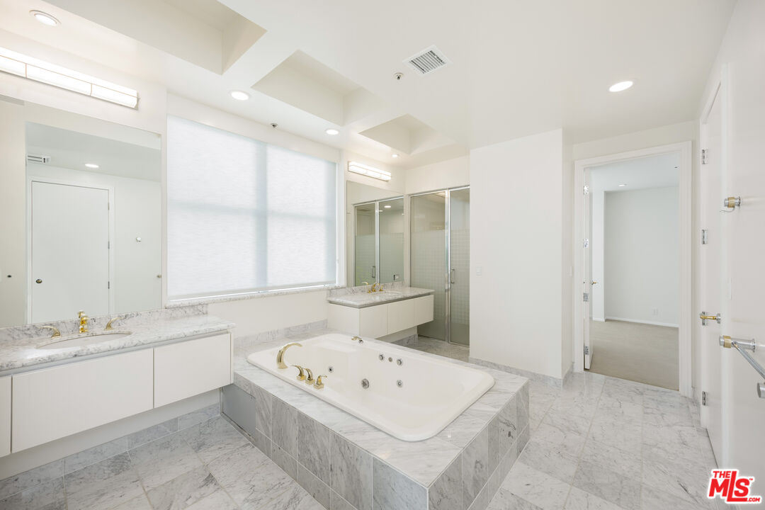 MLS #25582429 image #19