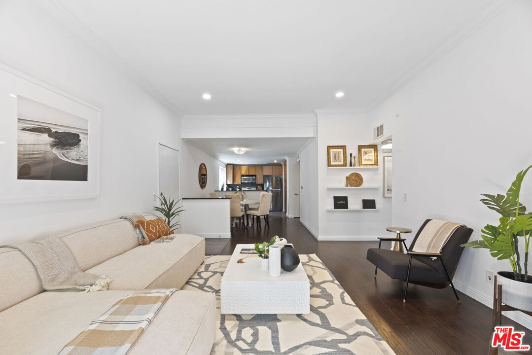 MLS #25582497 image #0