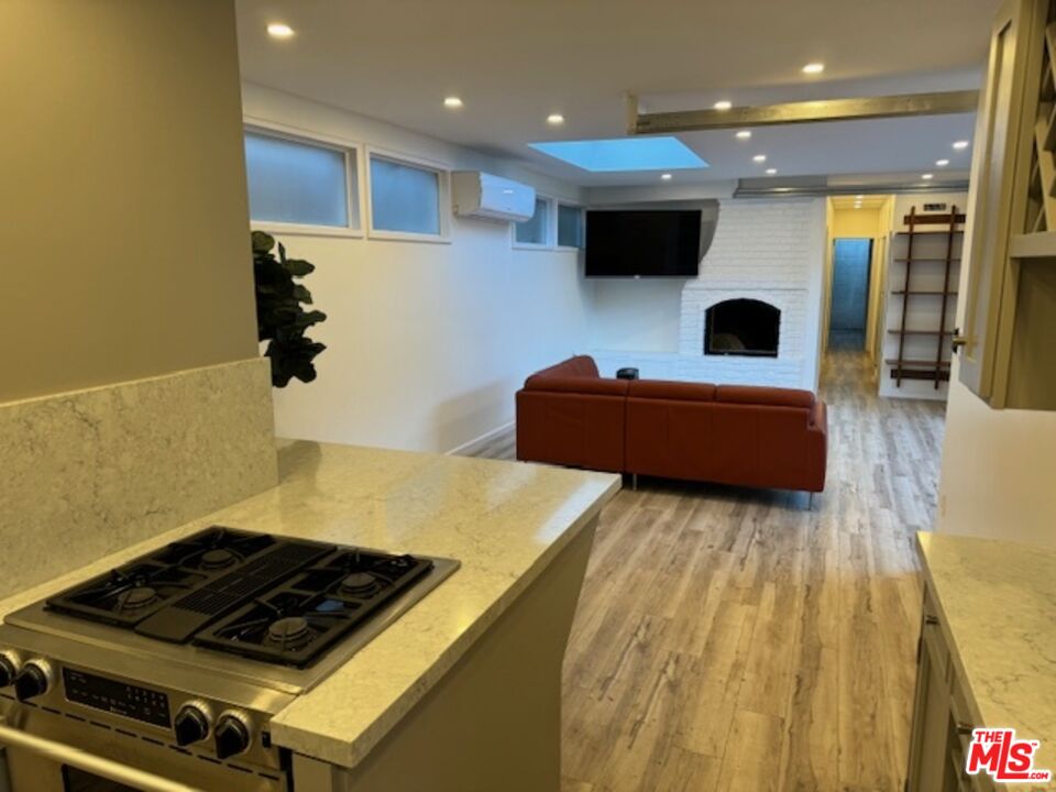 MLS #25582613 image #1