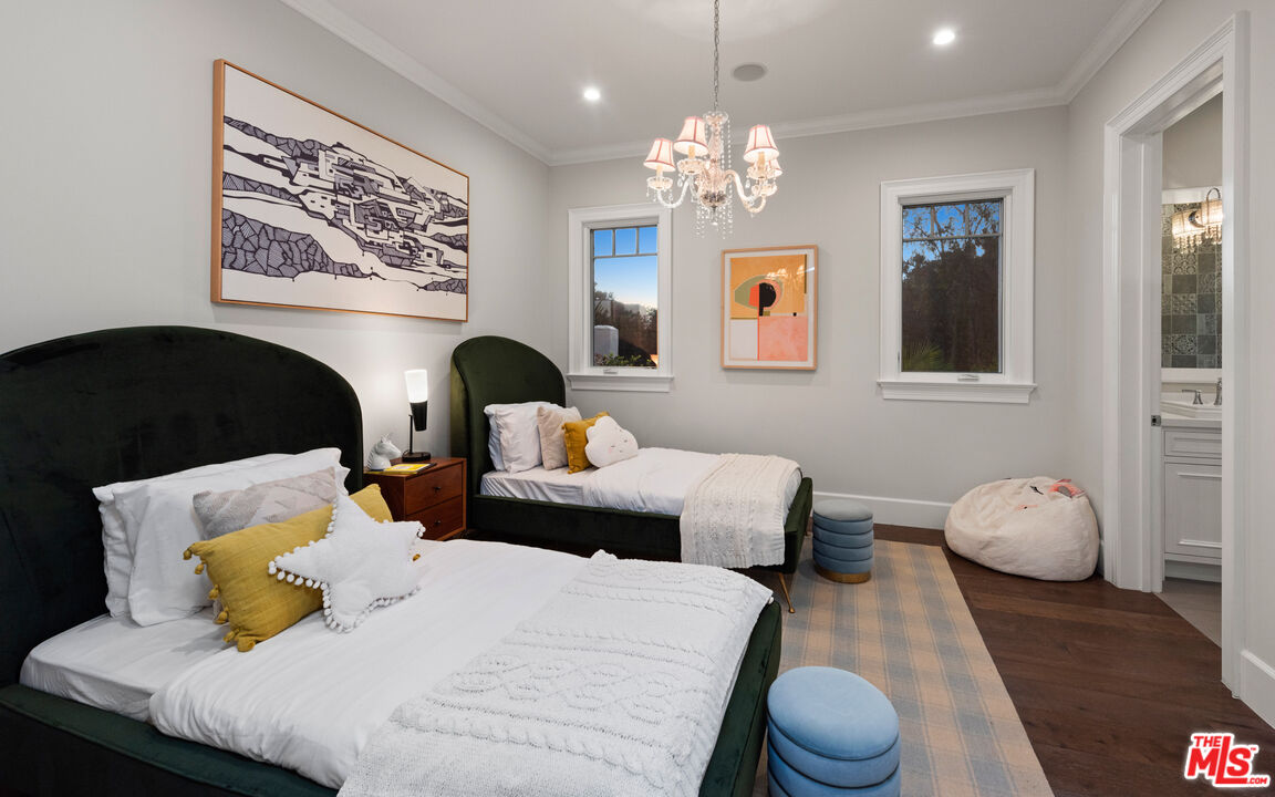 MLS #25582685 image #53