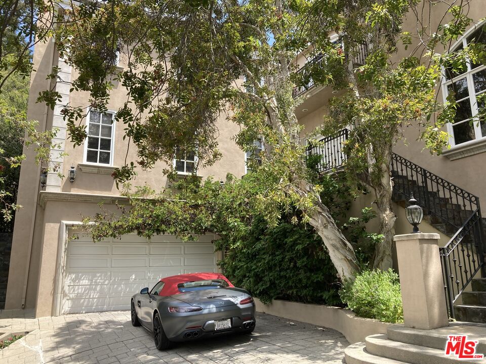 MLS #25582925 image #1