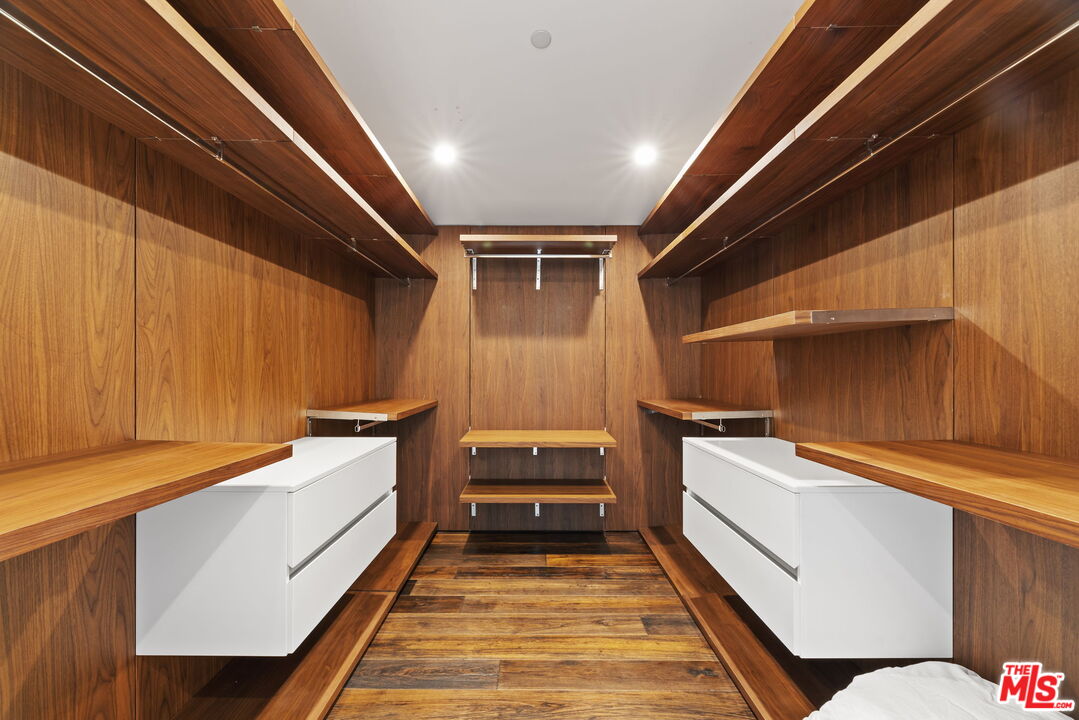 MLS #25583067 image #35