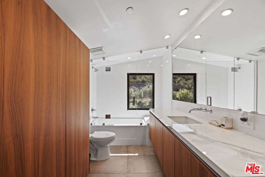 MLS #25583067 image #50